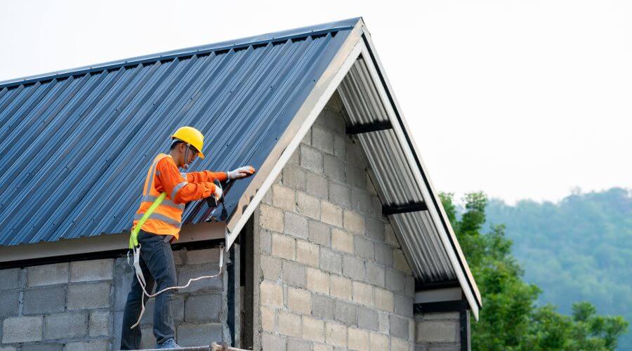 Professional gutter cleaning in Califon, NJ